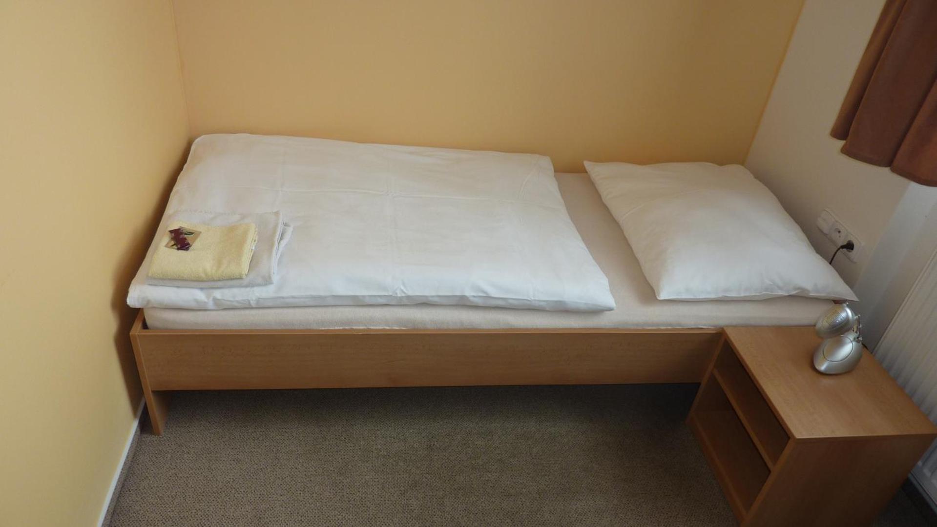 Hotel Tht Polička Екстериор снимка